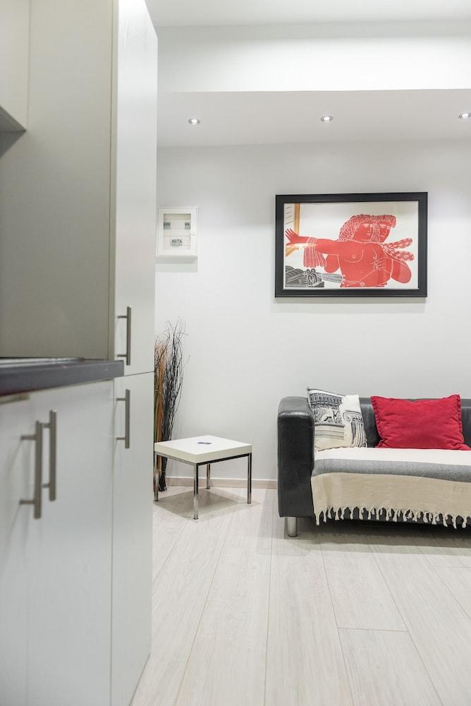 Acropolis Cozy Studio By Livin Urbban Athens Ngoại thất bức ảnh